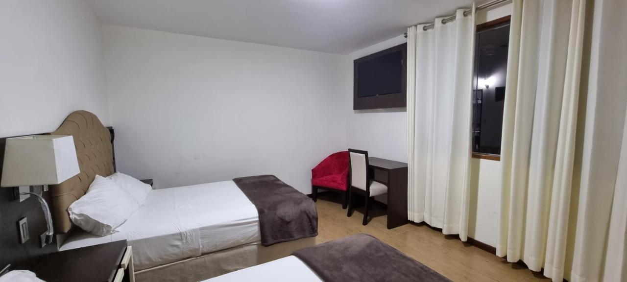 Hotel Imperio Real Trujillo Exteriör bild